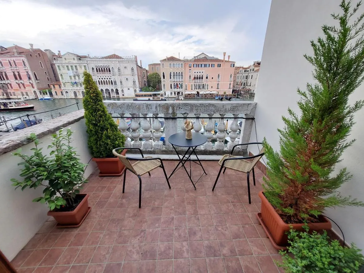 Residenza La Veranda A Rialto Venice Guest house